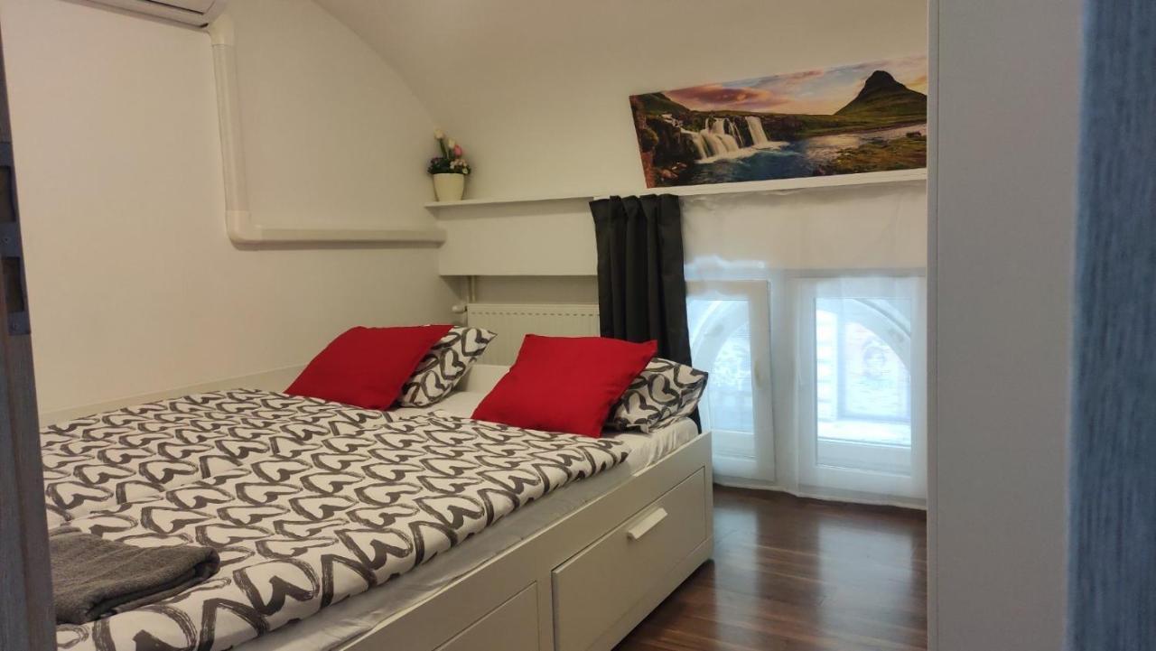 Eiffel-T45 Five Bedroom Central Apartment Βουδαπέστη Εξωτερικό φωτογραφία